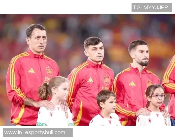 费兰强调球队对佩德里的依赖努力保持他最佳状态以助力球队表现 费兰强调球队对佩德里的依赖努力保持他最佳状态以助力球队表现