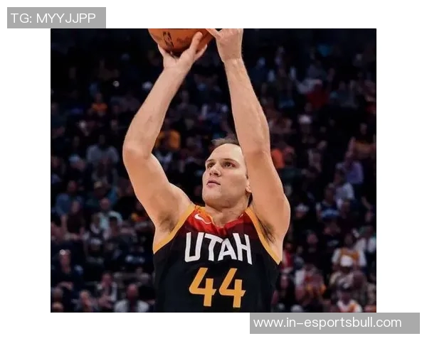 戈贝尔半场压哨补篮被判干扰球无效挑战成功引发热议